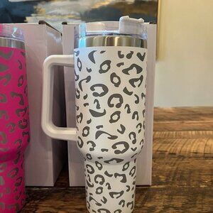 Stainless Steel Tumbler - 40 oz, White Cheetah Print - with Straw and Handle